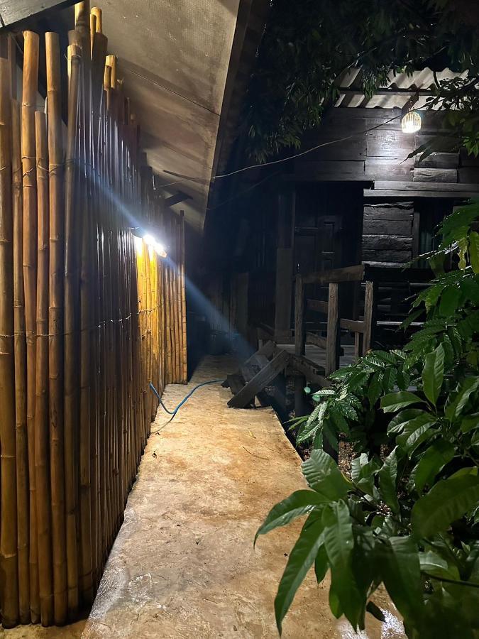 The Legend Homestay. Mae Ai Exterior foto
